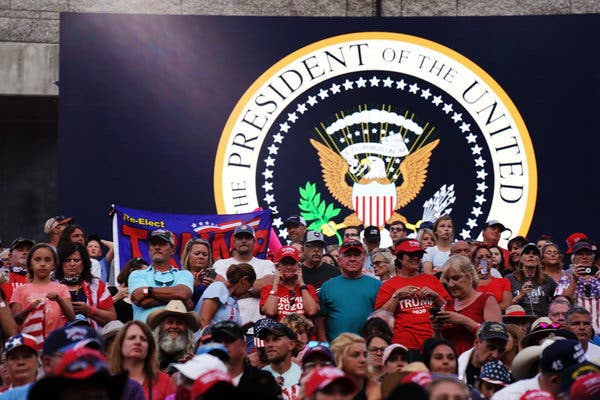 <span data-tag="tight__1">Masks were few and social distancing was not in effect Friday at President Trump’s event at the Mount Rushmore National Memorial in Keystone, S.D.</span>