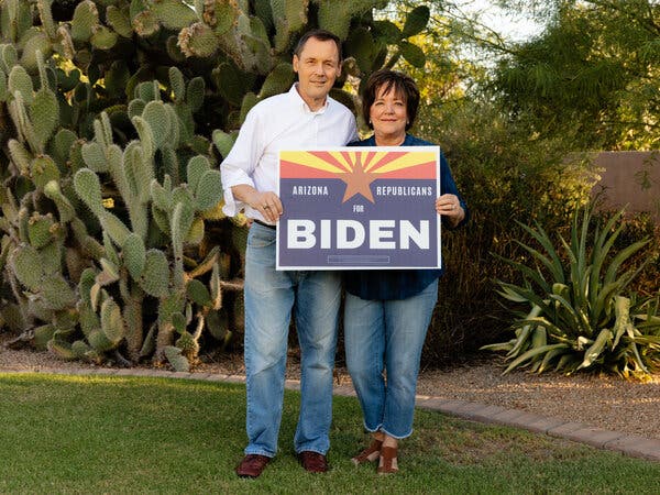Dan and Nan Barker at their home in Gilbert, Ariz. With most Arizona voters telling pollsters that they disapprove of how the president has handled the pandemic, surveys consistently show Joseph R. Biden Jr. with an advantage in the state.